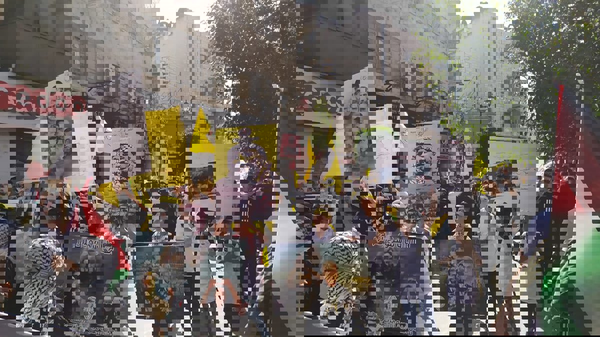 إصابة عشرات الفلسطينيين بمواجهات مع الجيش الإسرائيلي في ذكرى رحيل عرفات (فيديو وصور)