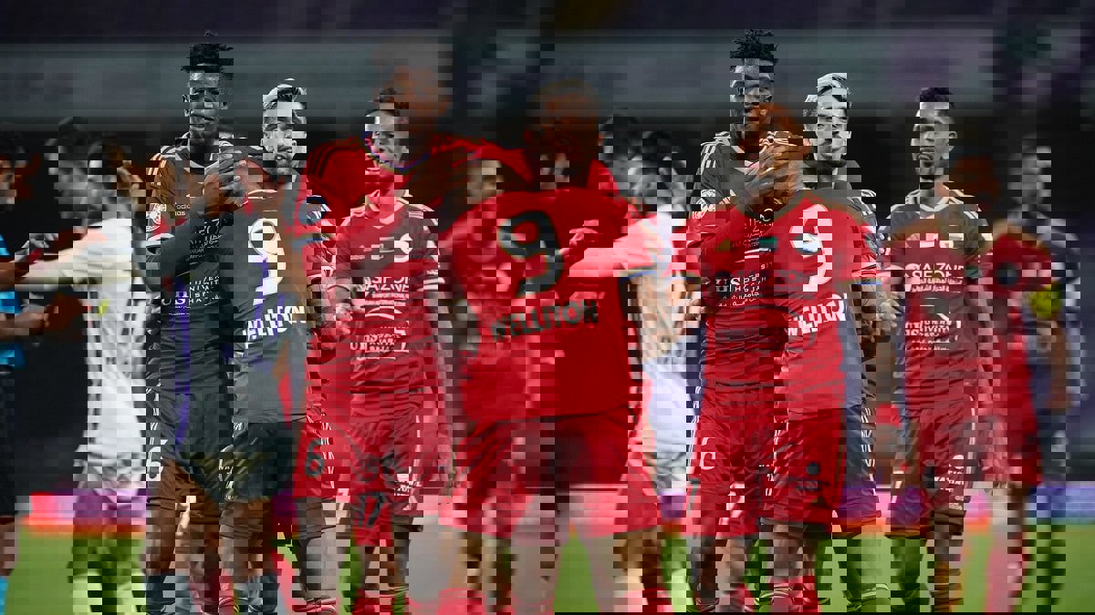 الشارقة يخطف فوزا مثيرا من العين ويقفز للمركز الثاني في ترتيب دوري الخليج العربي (شاهد)