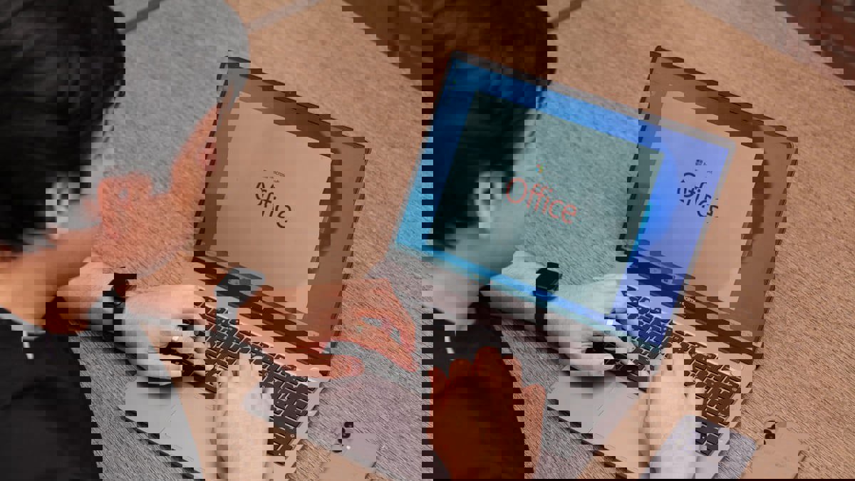 بتصميم يشبه جهاز "أبل"..  "ريلمي" تطلق أول كمبيوتر محمول في 18 أغسطس