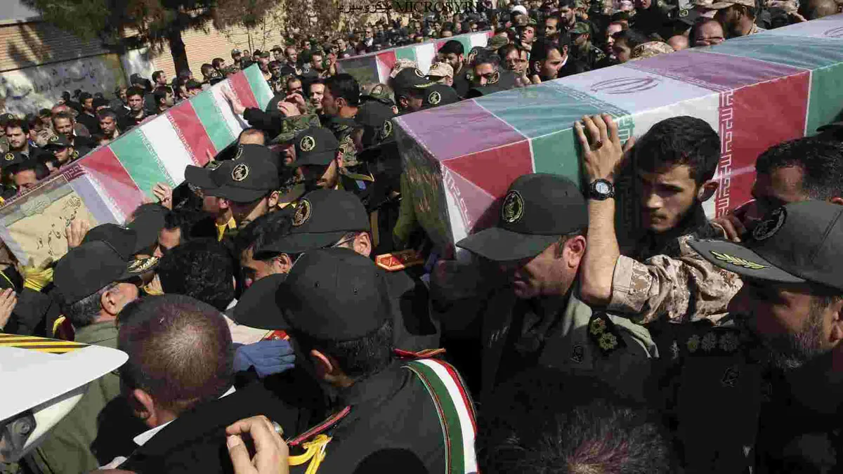 طهران تشيع جنودًا قتلوا في الحرب العراقية الإيرانية (صور)