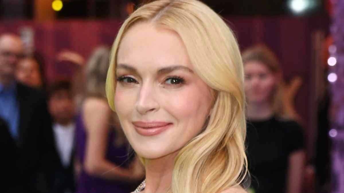 ليندسي لوهان تكشف تأثير ماضيها "المرعب" على تربية ابنها