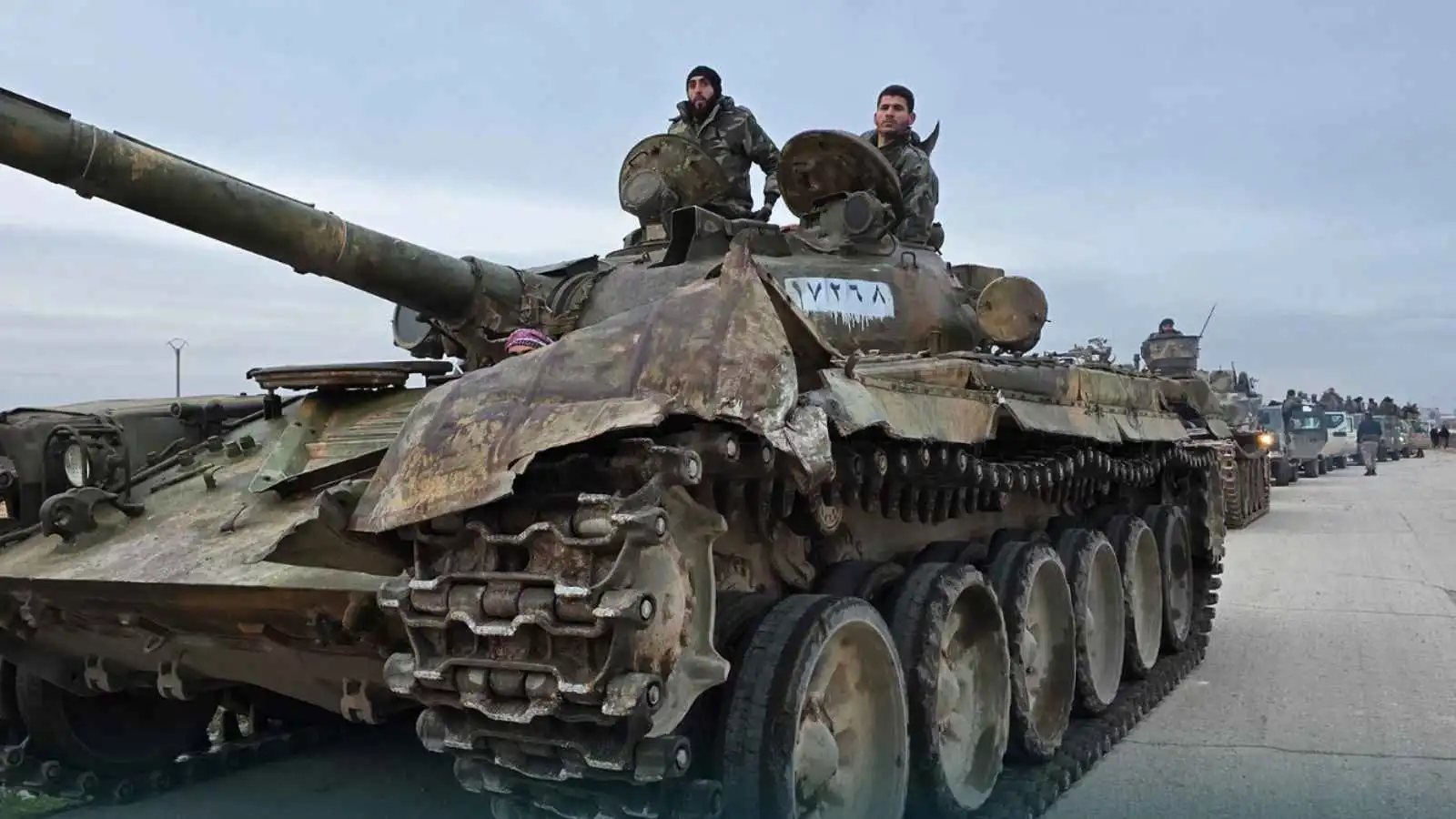 الجيش السوري يعلن دخوله شرقي حلب بعد انسحاب "قسد" (فيديو)