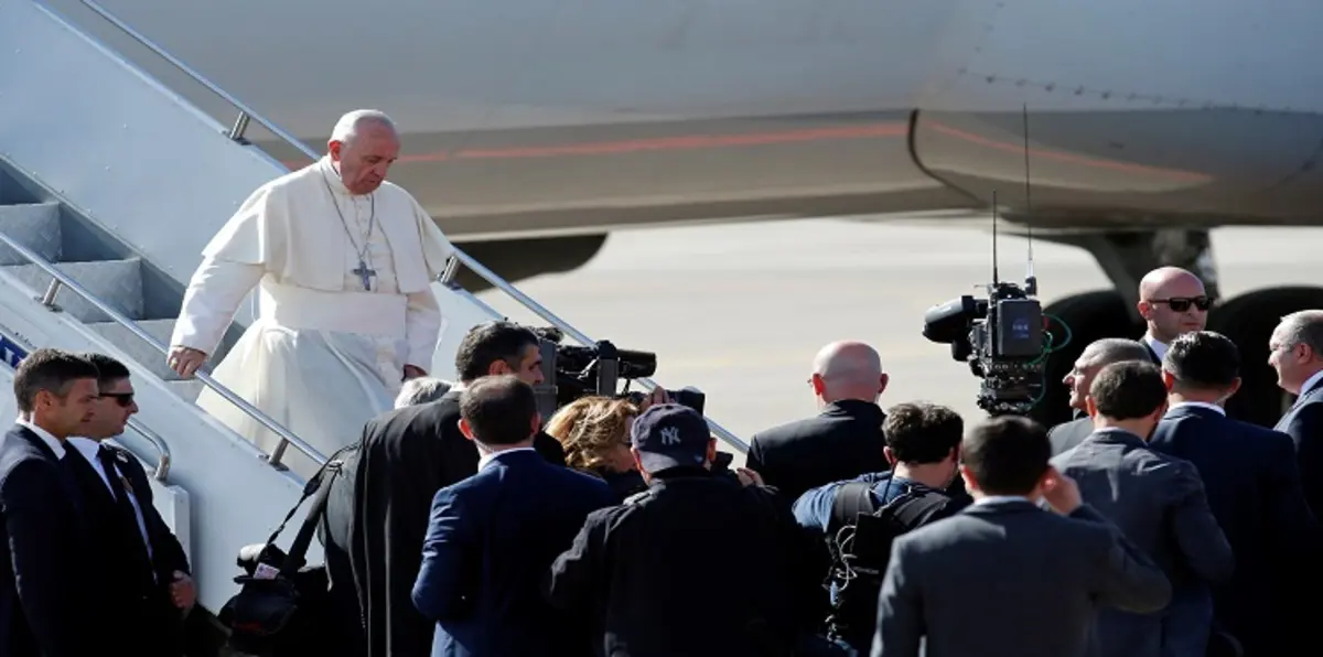 بابا الفاتيكان يصل جورجيا وسط ردود فعل متباينة بشأن الزيارة