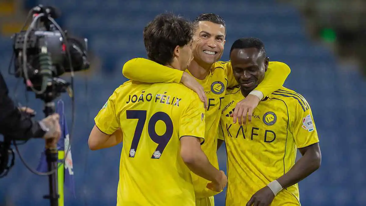 هل سخر كريستيانو رونالدو من تصريحات نجم الهلال في احتفاله الجديد؟ (فيديو)