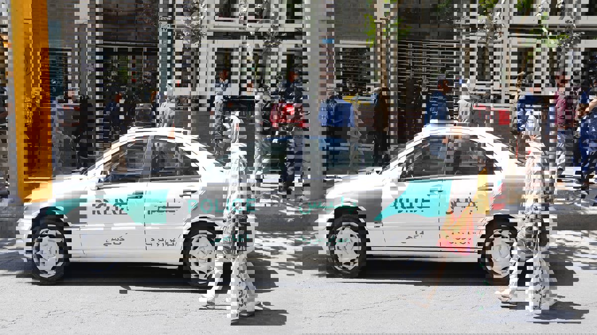 وكالة: إيران تعتقل امرأة بعد الاعتداء عليها من أحد رجال الدين