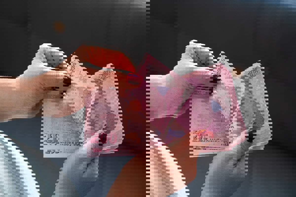 التضخم في تركيا يصل إلى أعلى مستوى متوقع عند 75%