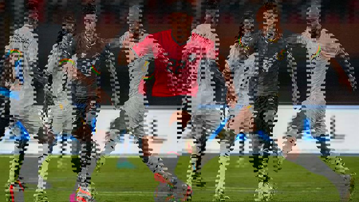 مصر تعود مرتين وتتعادل أمام غانا في أمم أفريقيا 