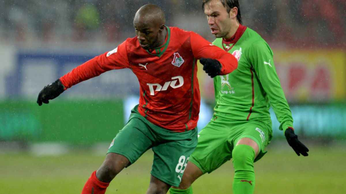 ما هي قضية لاسانا ديارا التي أجبرت الفيفا على تعديل قوانين انتقالات اللاعبين؟