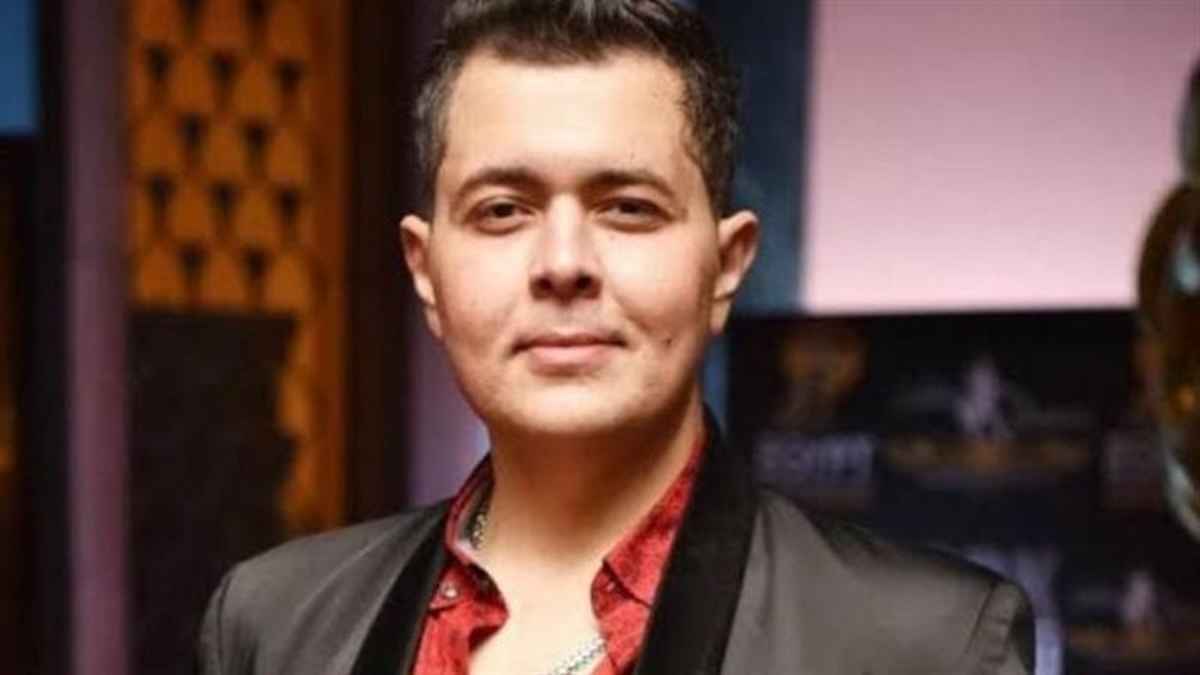 بعد جراحة دقيقة في المعدة.. تطورات حالة كريم مغاوري الصحية