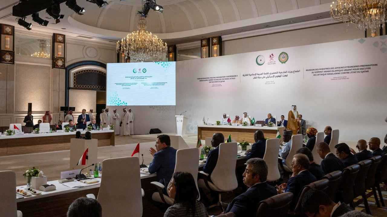 مسودة البيان الختامي للقمة العربية الإسلامية في قطر تدعو لتحرك دولي ضد إسرائيل