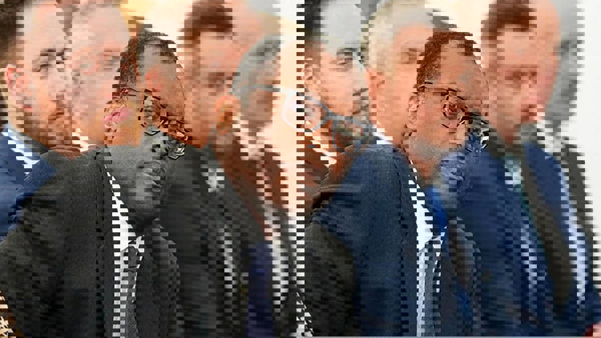 الحكومة البريطانية تتراجع عن قرارها خفض ضريبة الدخل على الأثرياء