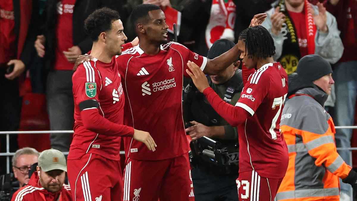 رسميًا: ليفربول يربط نجمه الصاعد بأول عقد احترافي