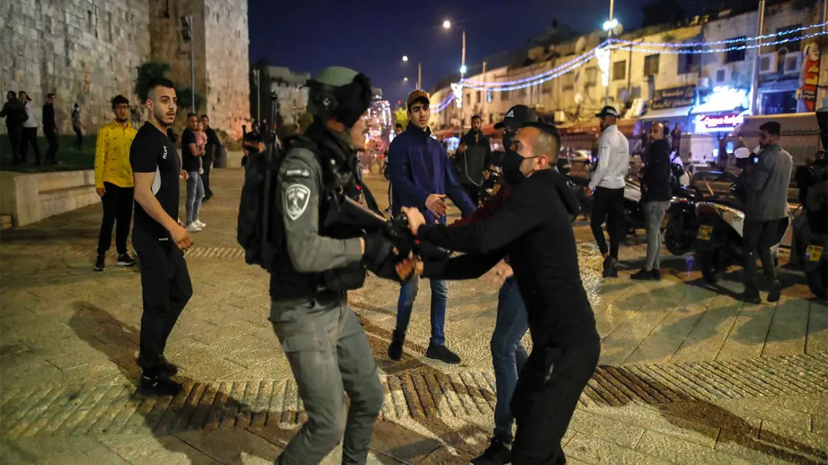 تحليل: اشتباكات القدس تنذر بتوسيع رقعة الصراع بين الإسرائيليين والفلسطينيين