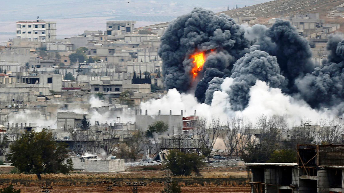 مقتل أمّ وأولادها الستة في غارات للنظام على شمال غرب سوريا