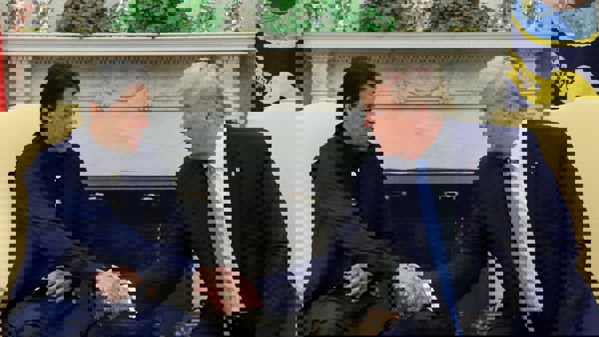 عمران خان متفائل بـ"صفحة جديدة" في العلاقات مع أمريكا