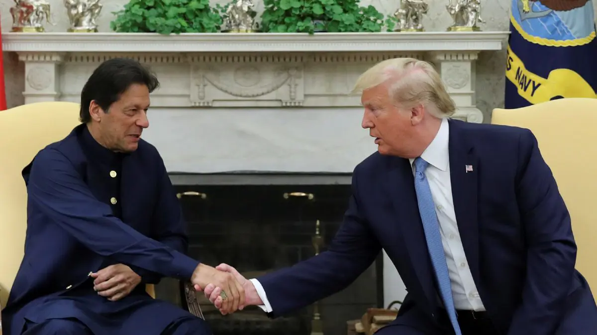 عمران خان متفائل بـ"صفحة جديدة" في العلاقات مع أمريكا