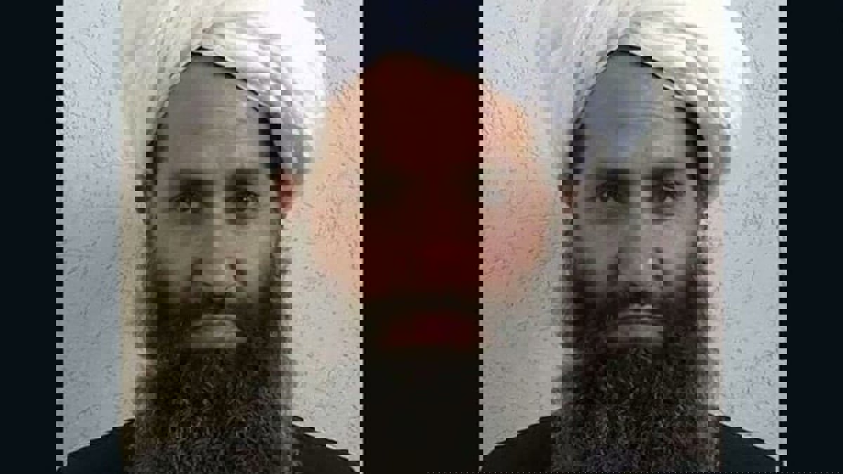 "هبة الله أخوند زادة".. من هو زعيم طالبان "الغامض"؟