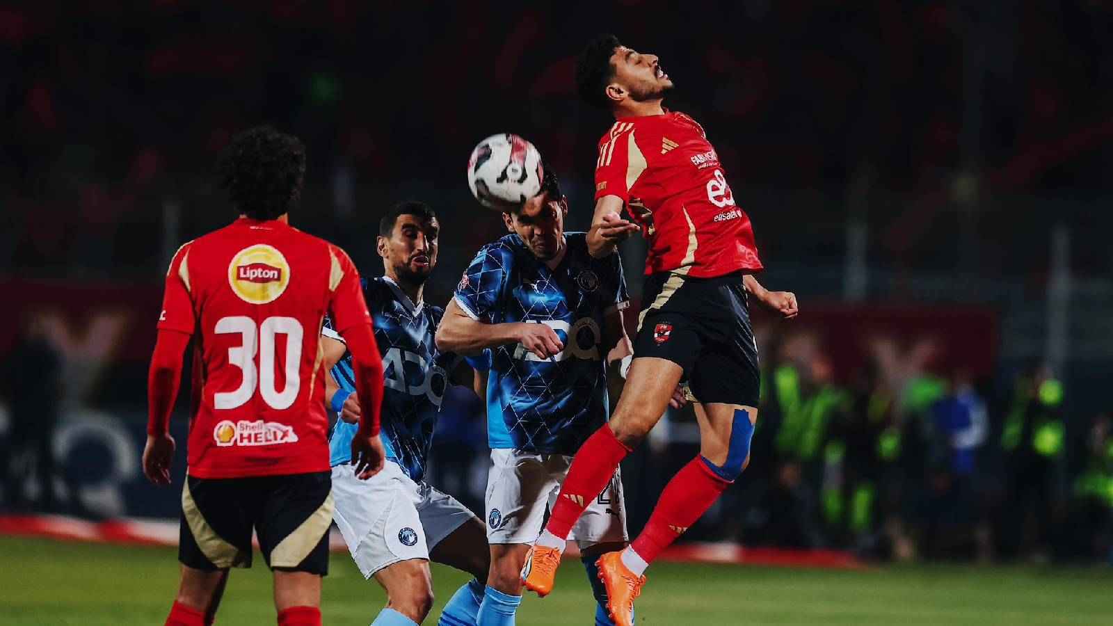 4 خسائر فادحة للأهلي بعد التعادل مع بيراميدز