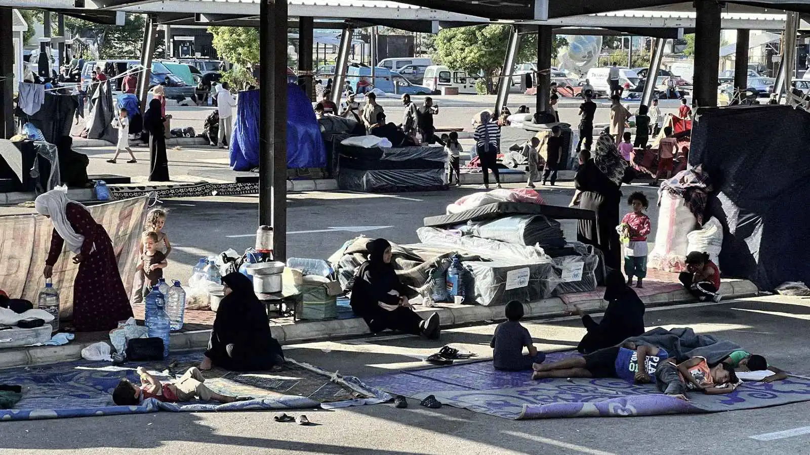 استنفار ونزوح صامت.. لبنان يتأهّب لحرب جديدة بين إسرائيل وحزب الله