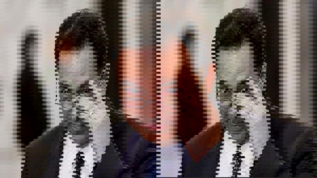 حسان دياب: مرتاح الضمير بشأن تعاملي مع انفجار مرفأ بيروت