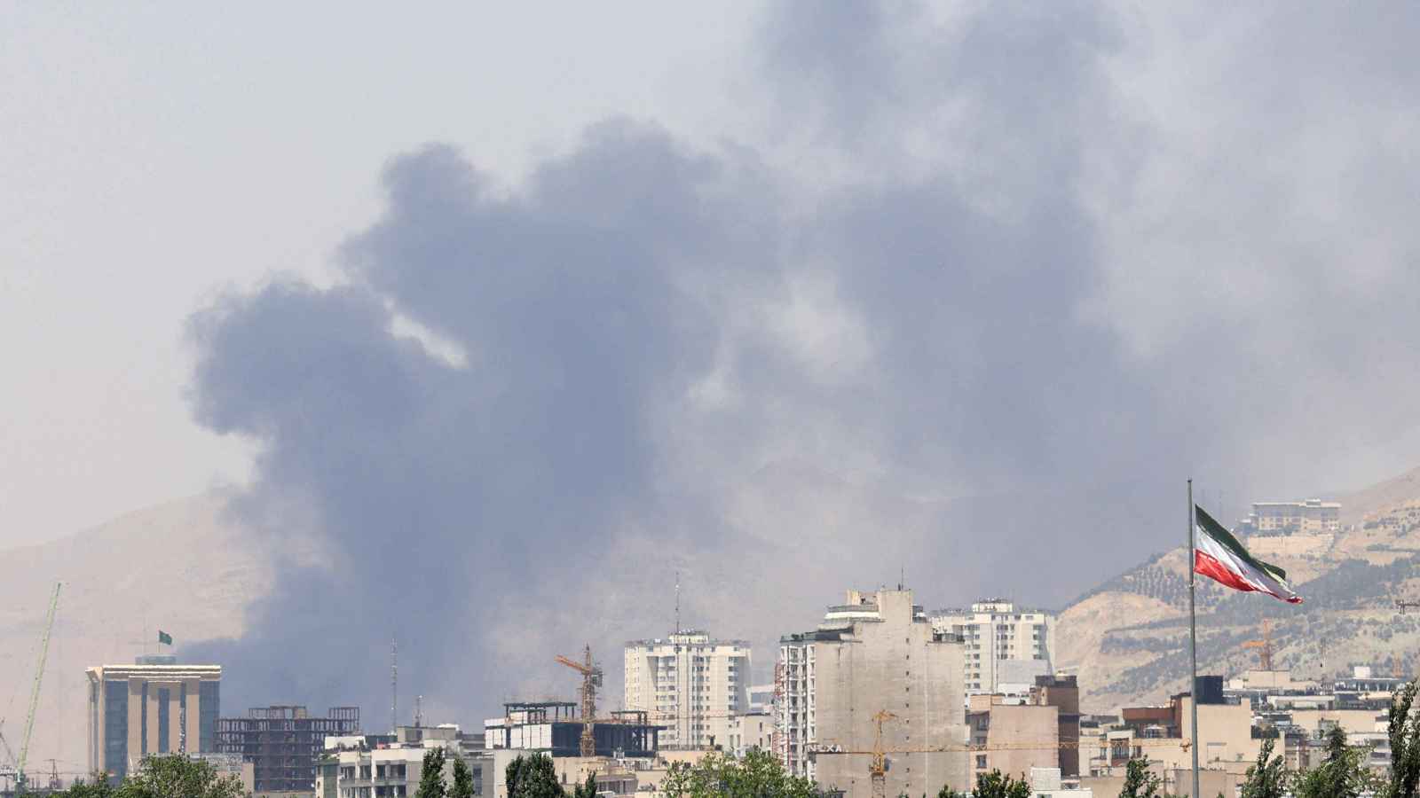 حرب طويلة تلوح بالأفق.. إسرائيل تستعد لسيناريو "الاستنزاف النووي"