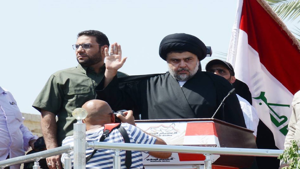 عقب ضجة واسعة.. مكتب مقتدى الصدر يحذف أنشودة "مسيئة" للاحتجاجات العراقية