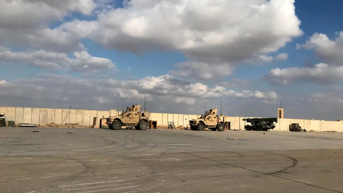 قصف قاعدة عسكرية تضم قوات أمريكية شمالي بغداد