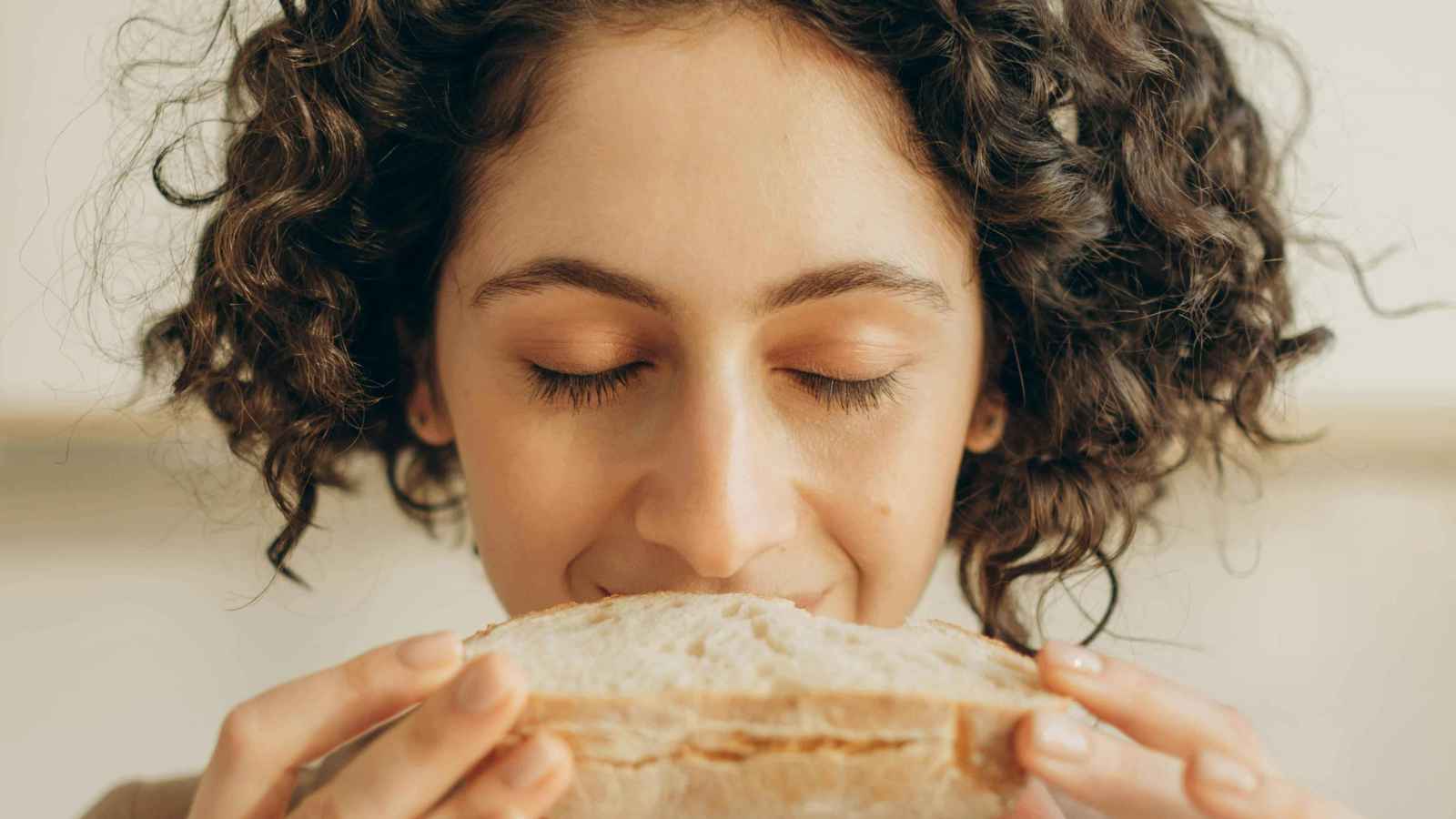 اختبار لا تعتمد عليه أبداً لتحديد صلاحية الطعام