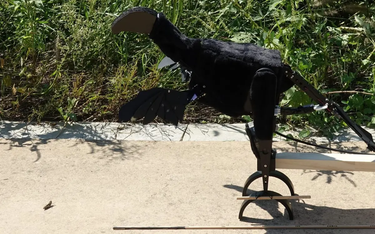 روبوت يعتمد أسلوب الديناصورات في الإيقاع بالفرائس