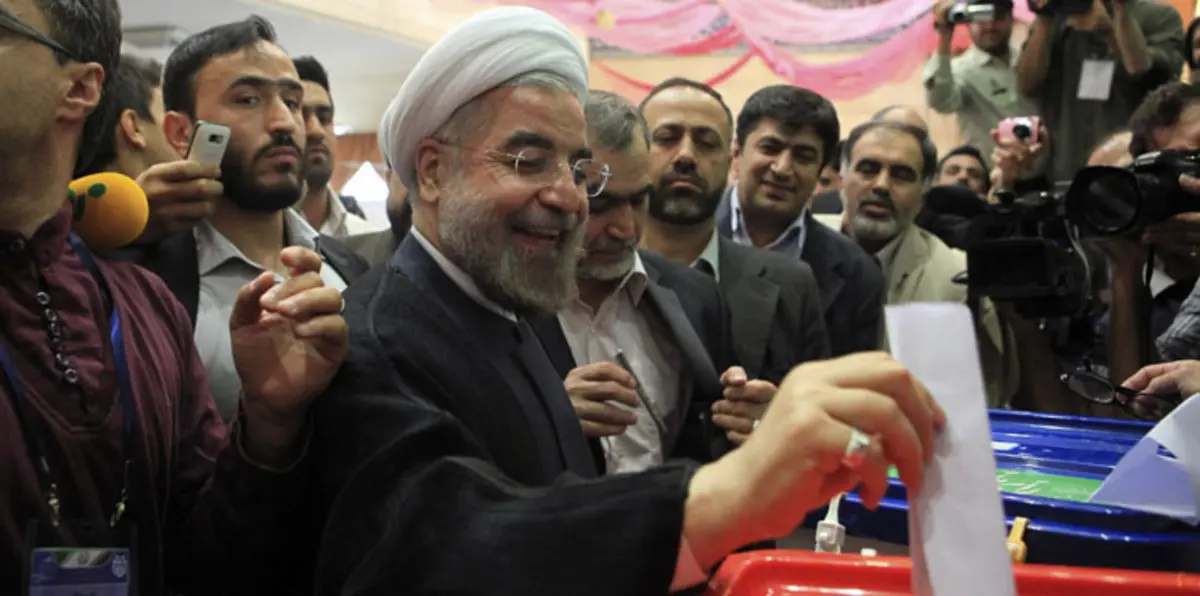 إيران.. تزايد مرشحي المتشددين للانتخابات يزيد حظوظ فوز روحاني