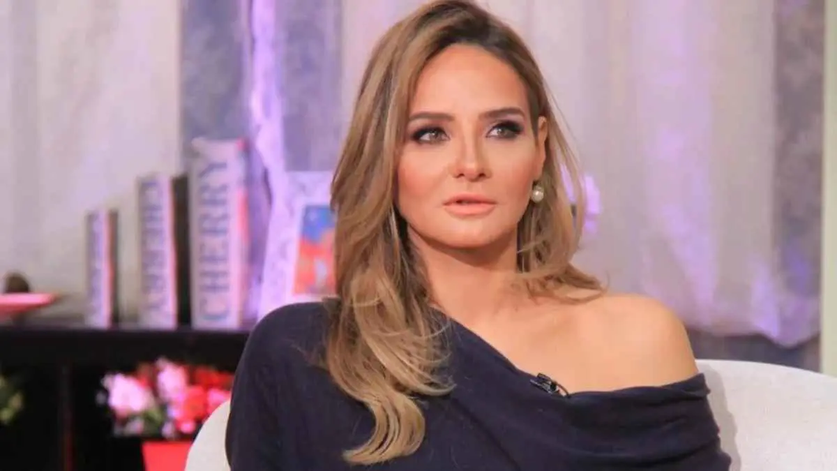 سالي شاهين تكشف كواليس صورتها مع دونالد ترامب