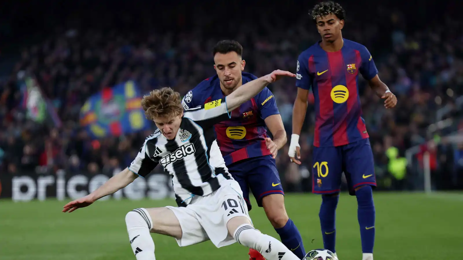 متابعة مباشرة لمباراة برشلونة ضد نيوكاسل بدوري أبطال أوروبا