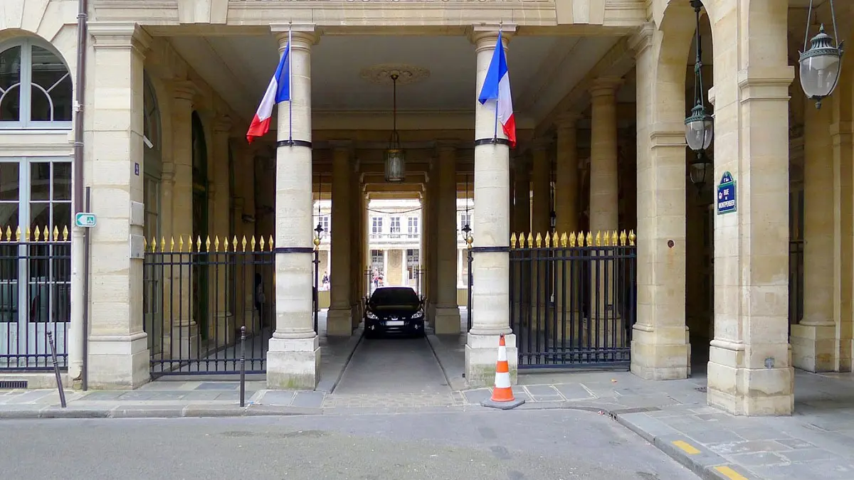 القضاء الفرنسي يوافق على تسليم مهندس إيراني إلى الولايات المتحدة‎