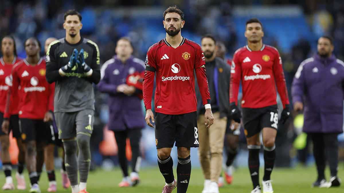 لتمويل الصفقات الجديدة.. مانشستر يونايتد يعرض 11 لاعبا للبيع