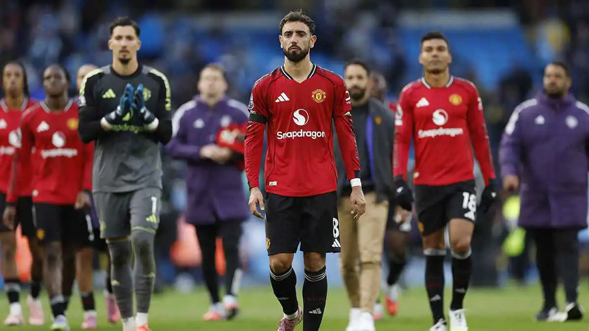 لتمويل الصفقات الجديدة.. مانشستر يونايتد يعرض 11 لاعبا للبيع