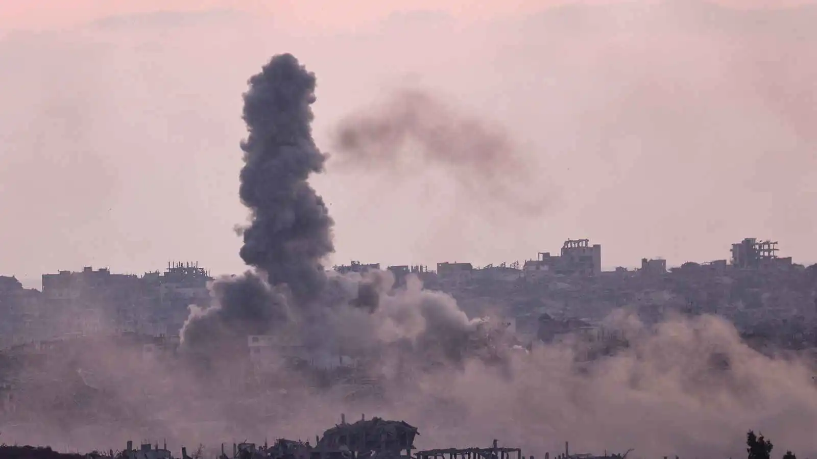 مقتل 6 فلسطينيين في هجمات إسرائيلية على غزة