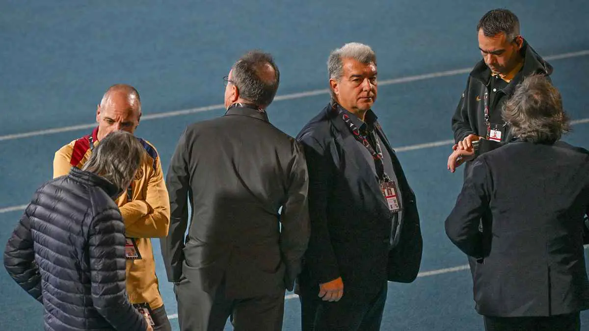 أول خطوة رسمية للإطاحة بمجلس إدارة برشلونة