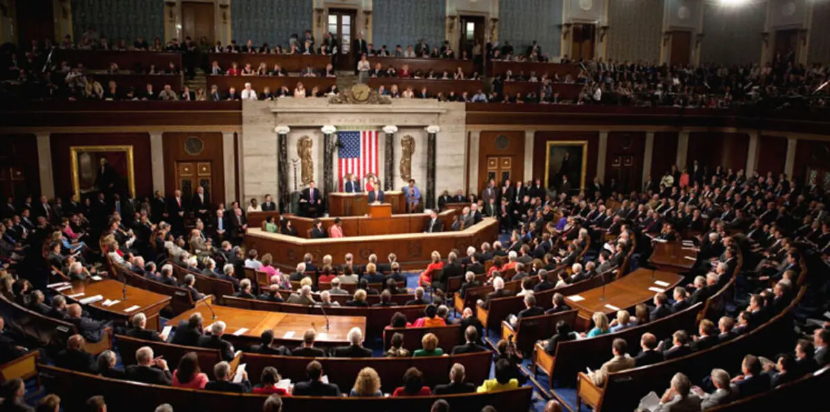 الموافقة على تعيين "أمريكية إيرانية" سفيرة لواشنطن بالسويد