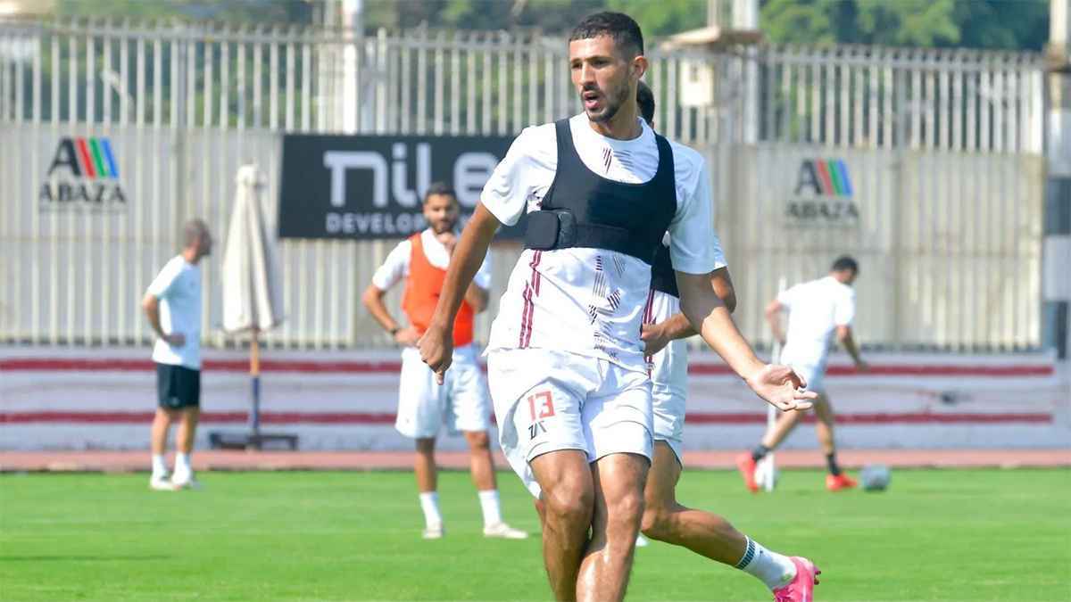 بعدما فضحه ممدوح عباس.. سر تهرب أحمد فتوح من مباراة الزمالك