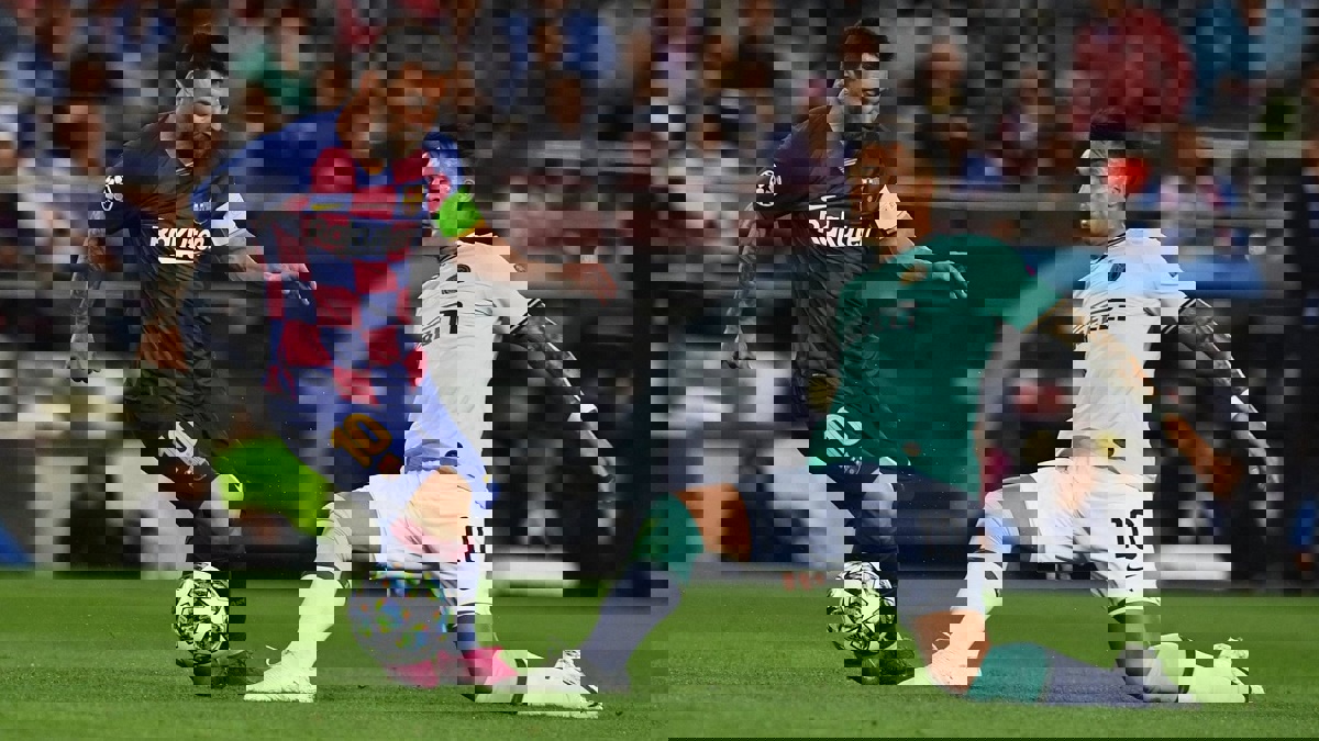 برشلونة يستقر على هذا المهاجم حال فشل مفاوضات ضم مارتينيز