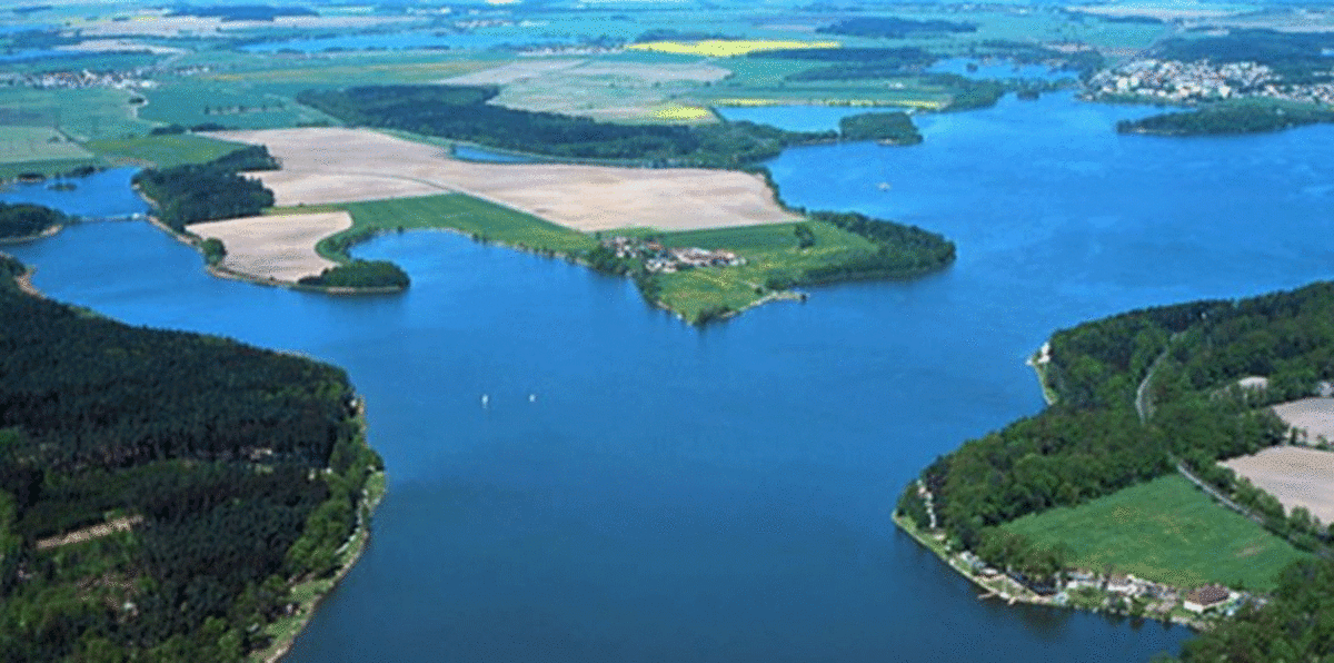 "ناسا" ترصد تجمع طحالب هائل في بحر البلطيق (صور)