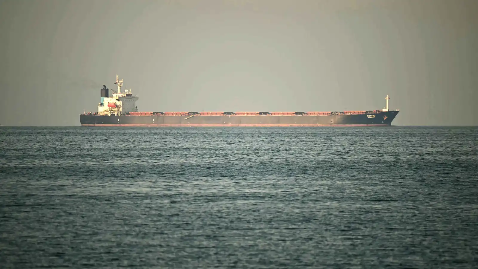 خبرة البحر الأسود إلى مضيق هرمز.. كيف دخلت أوكرانيا معادلة الملاحة الدولية؟