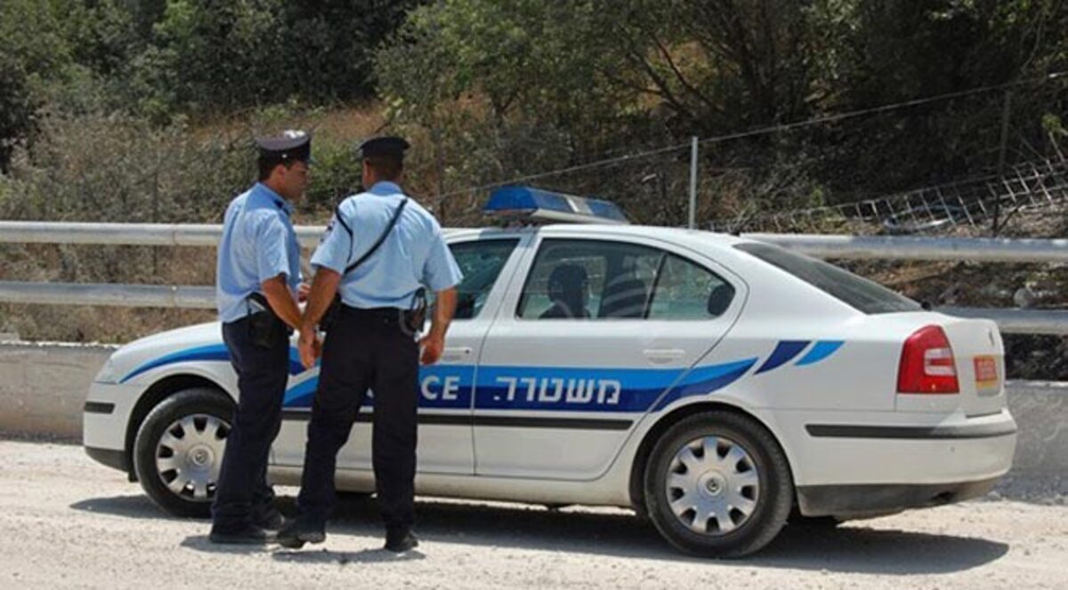 الادعاء الإسرائيلي يطالب بتمديد اعتقال أردني متهم بعملية طعن 