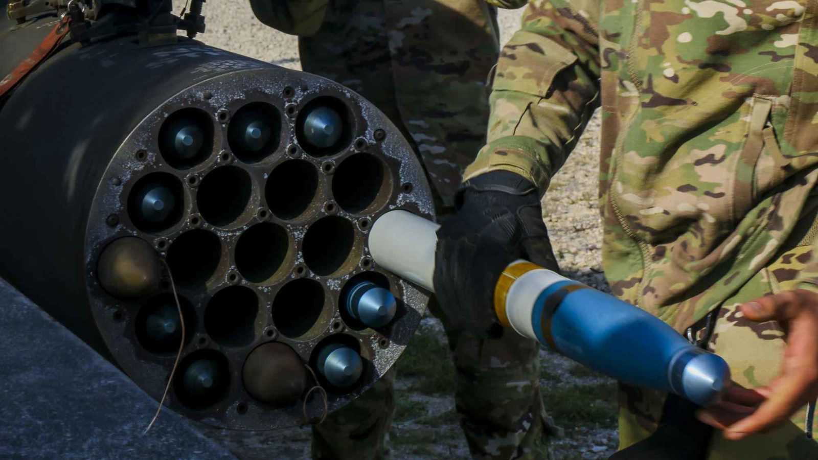 ليزر أمريكي على مقاتلات "رافال" و"تايفون".. هل تحوَّلت سماء أوروبا لحقل تجارب؟