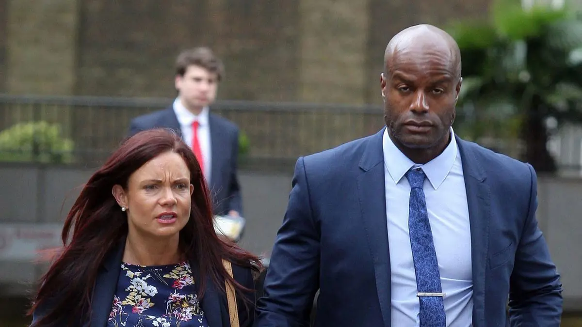 "ديلي ميل": حارس الأمير هاري أدين سابقا بمحاولة قتل زوجته