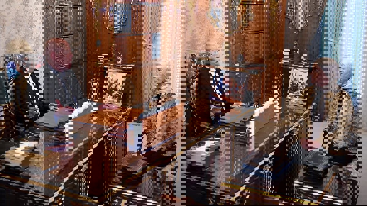 الرئيس التونسي يدين محاولة نواب تأسيس "برلمان المهجر" ويطالب النيابة بالتدخل