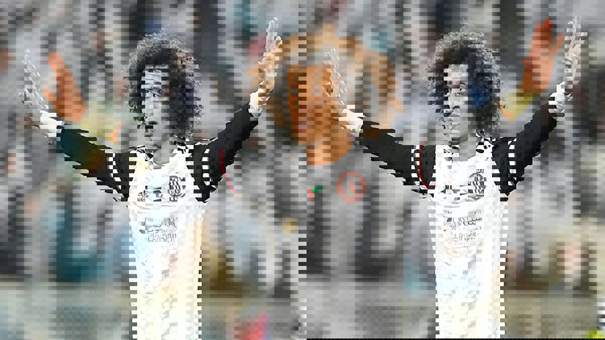 رسميًا.. شباب الأهلي يتعاقد مع عموري‎