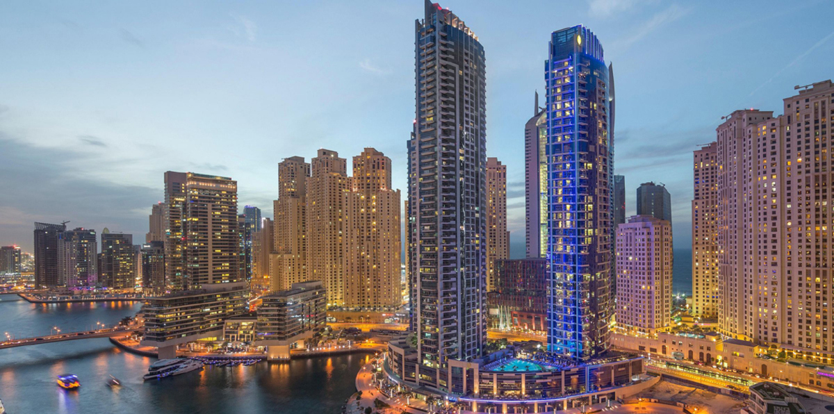 ضبط 3 مشاهير "سوشال ميديا" مارسوا تحدي "رقصة كيكي" في الإمارات