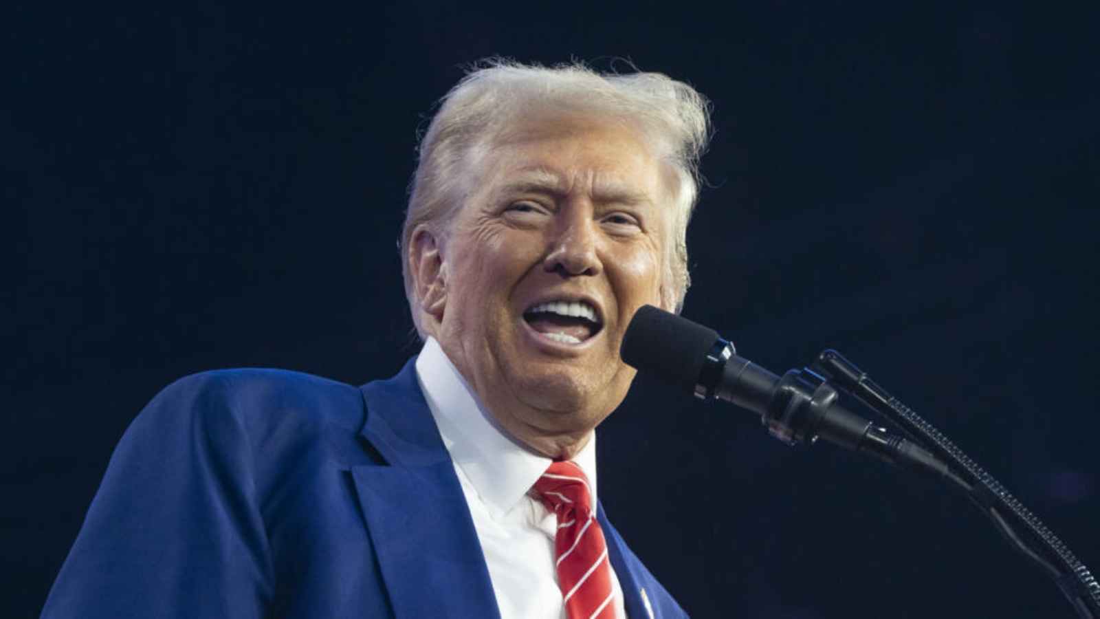 ترامب: عقدنا محادثات "جيدة للغاية" مع إيران مطلع الأسبوع