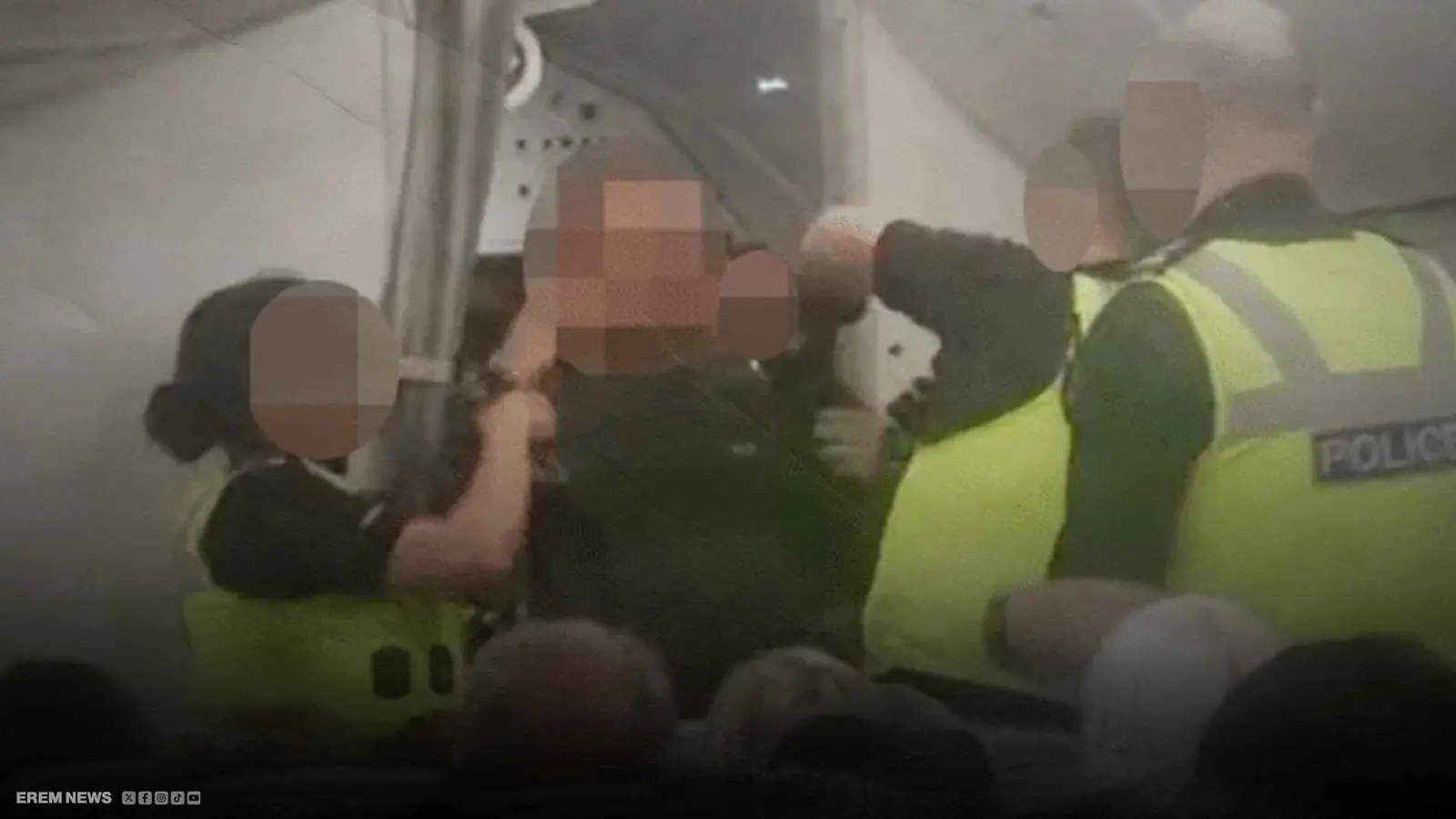 مخمور يهين مضيفة طيران بلكمة